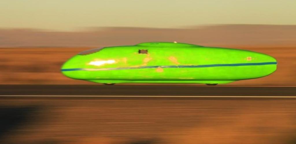 Glowworm in 2012, showing a few scratches to the fairing. Photo by Adam Ince.